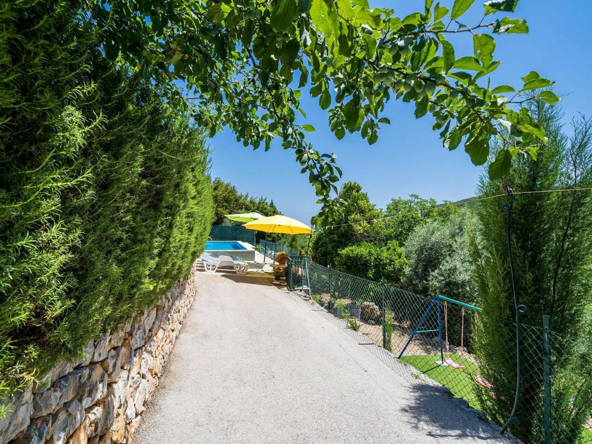 House Ko An-Four Bedroom Villa With Terrace And Swimming Pool Gruda Kültér fotó