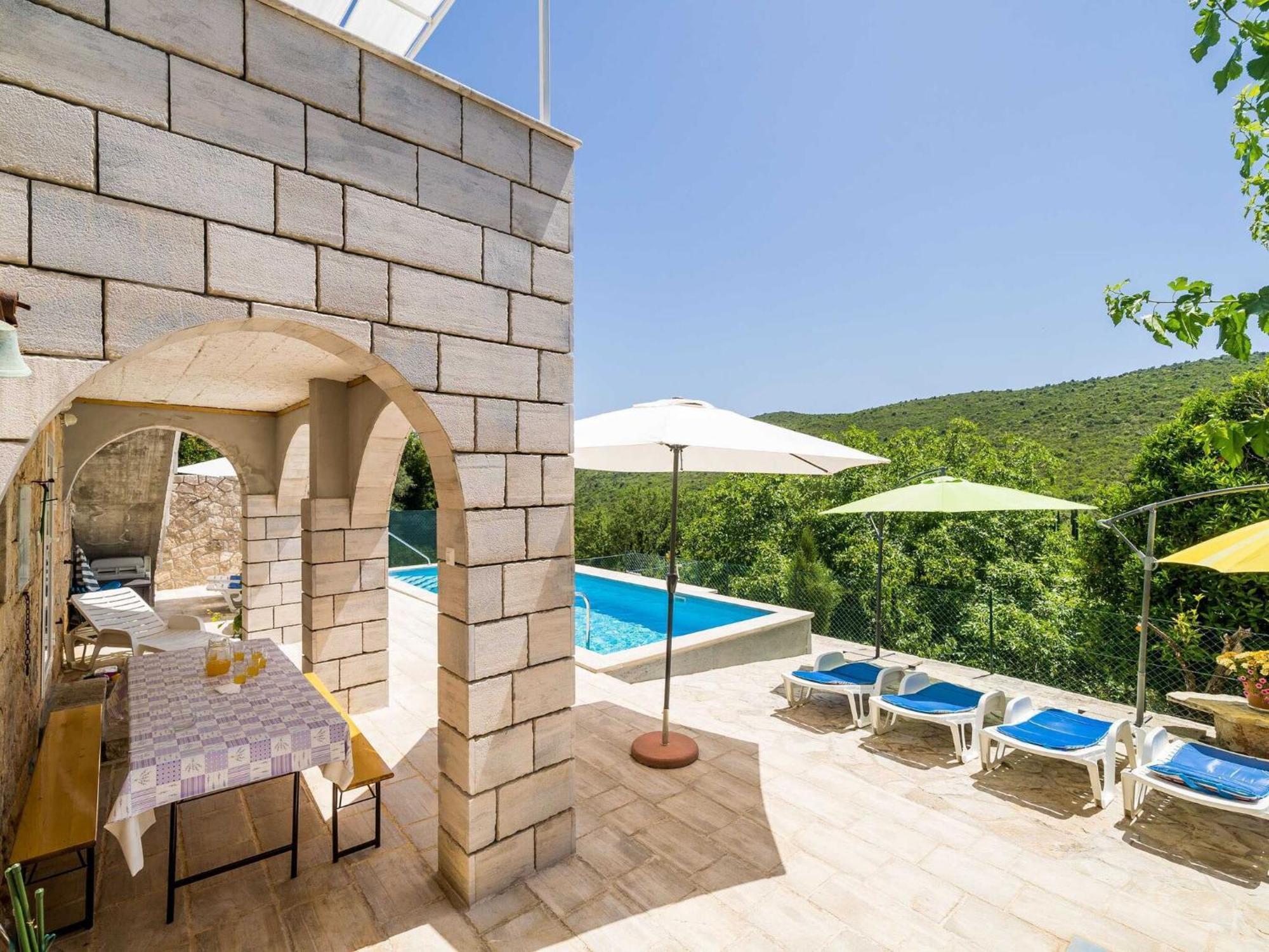 House Ko An-Four Bedroom Villa With Terrace And Swimming Pool Gruda Kültér fotó