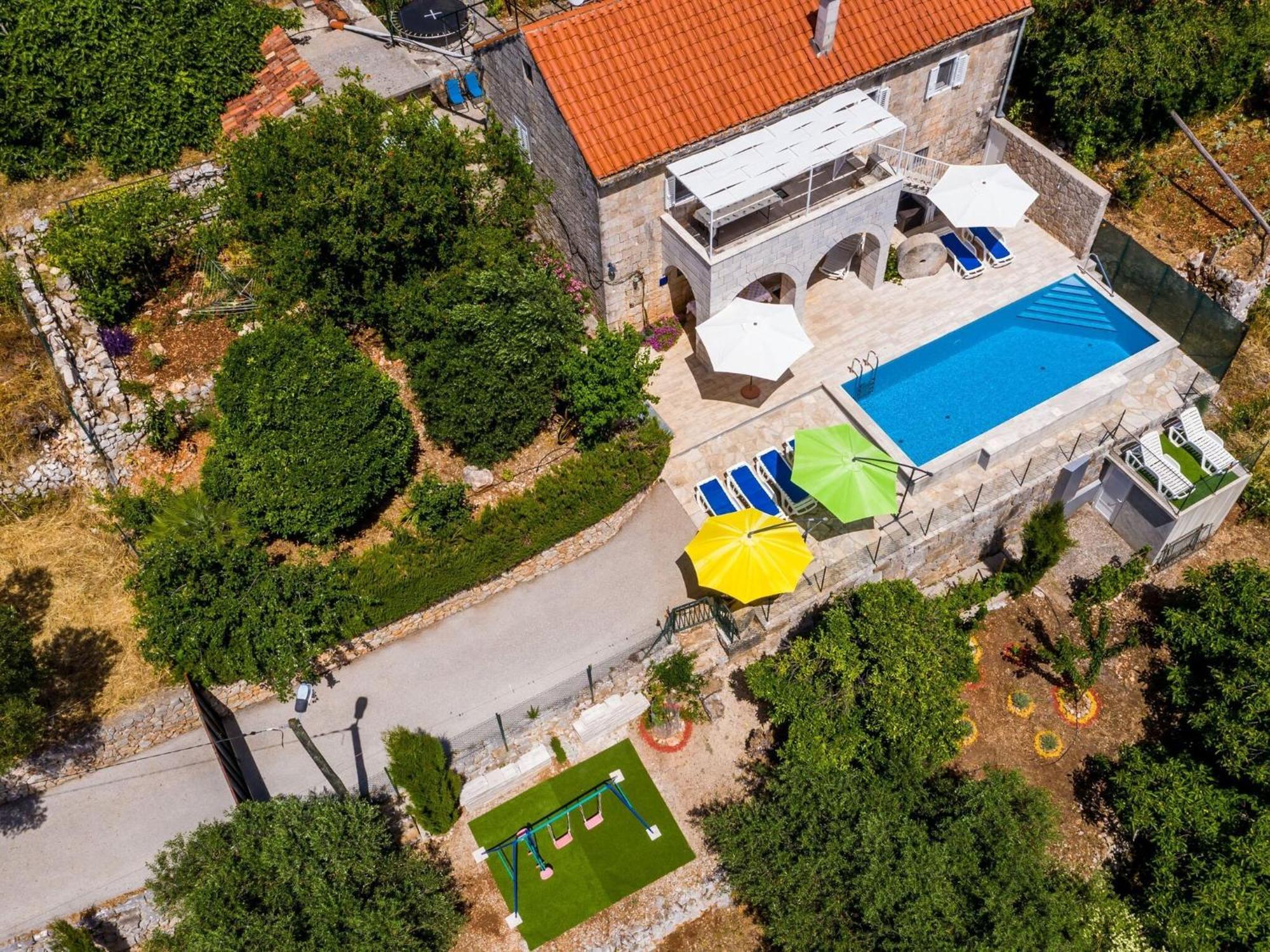 House Ko An-Four Bedroom Villa With Terrace And Swimming Pool Gruda Kültér fotó