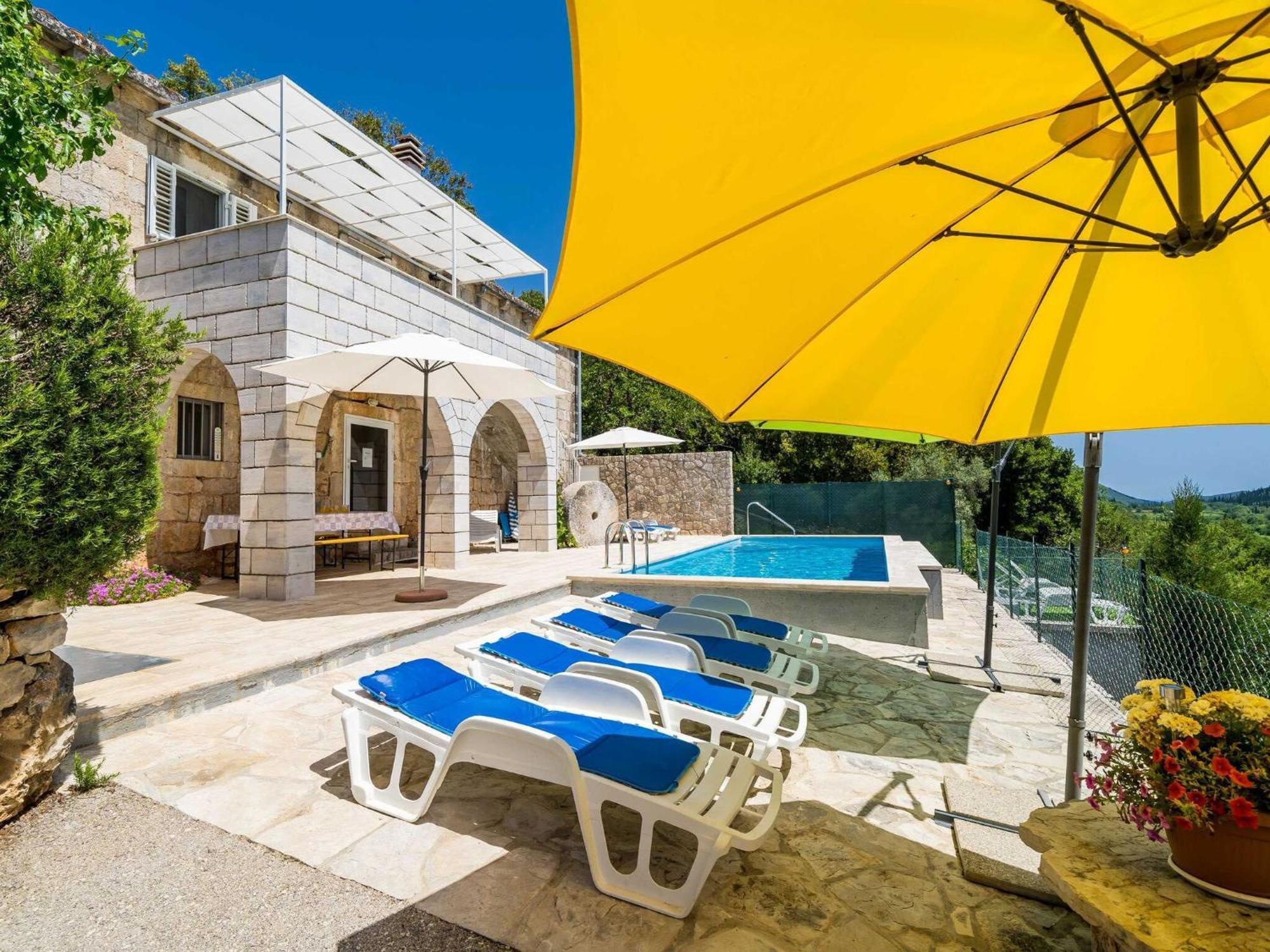 House Ko An-Four Bedroom Villa With Terrace And Swimming Pool Gruda Kültér fotó
