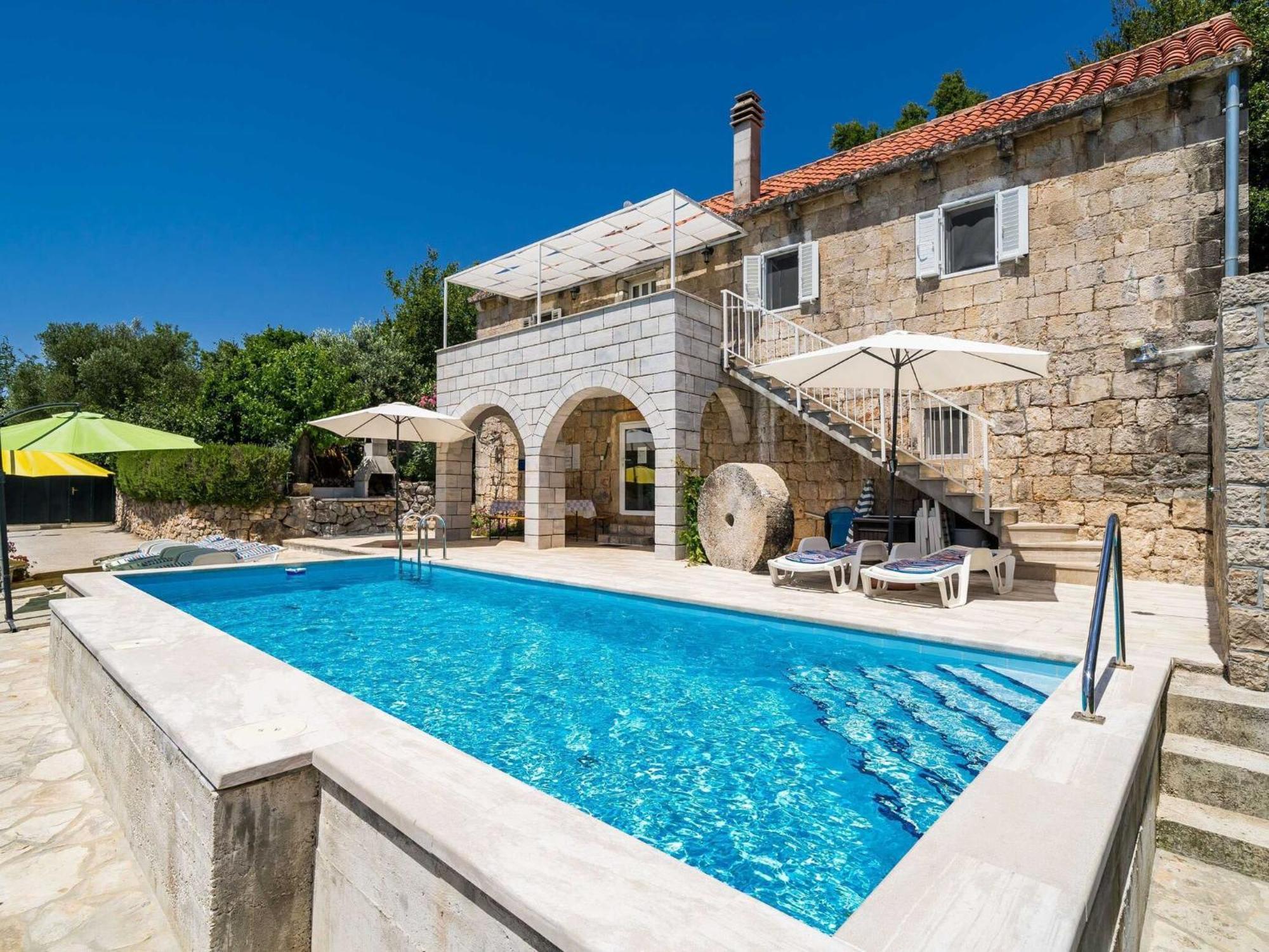House Ko An-Four Bedroom Villa With Terrace And Swimming Pool Gruda Kültér fotó