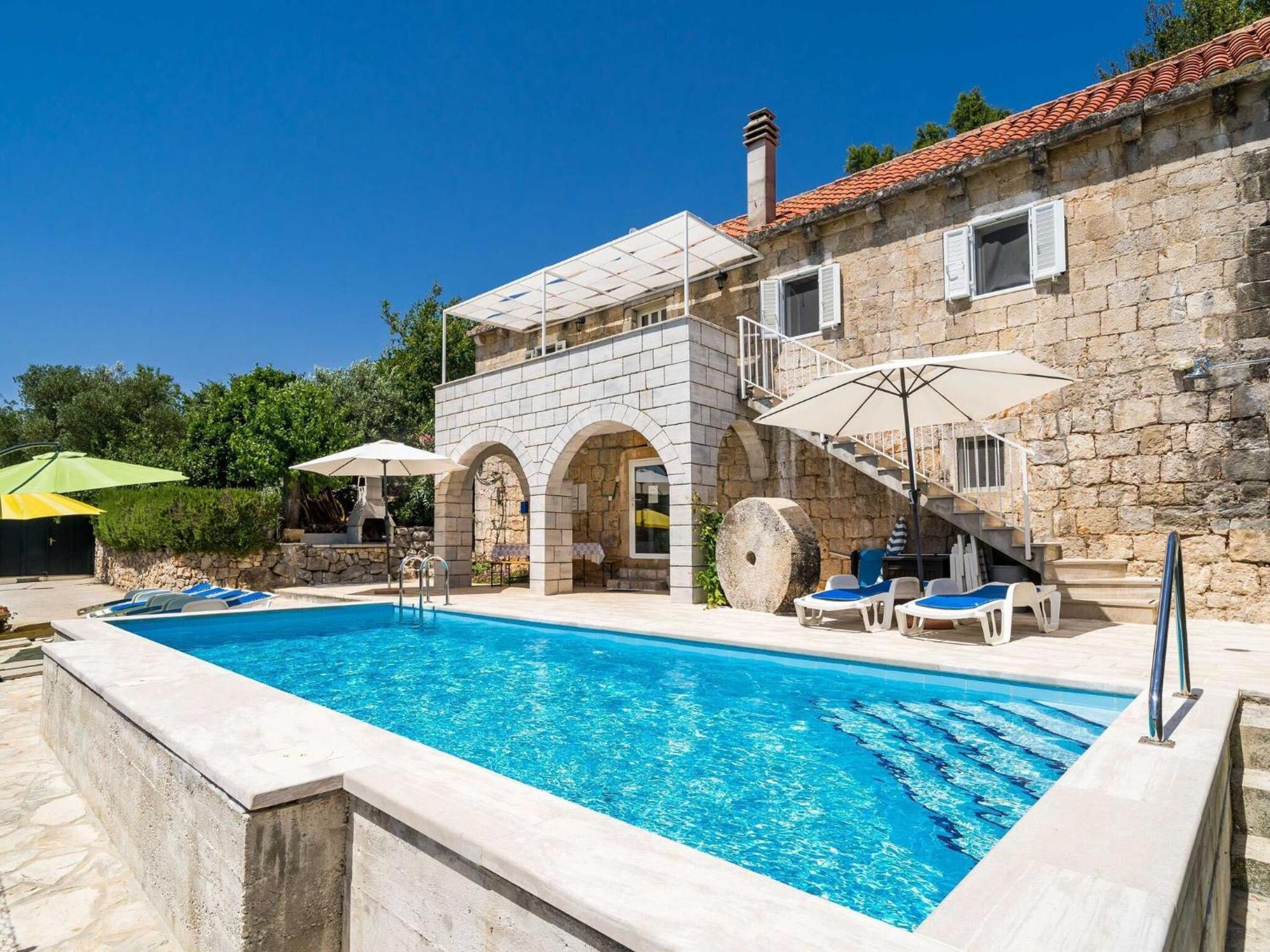House Ko An-Four Bedroom Villa With Terrace And Swimming Pool Gruda Kültér fotó